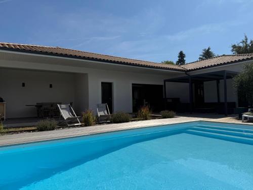 Villa Bella gîte à louer Champcevinel