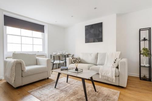 Lux Baker St Flat, Outdoor Space & Central London, London
