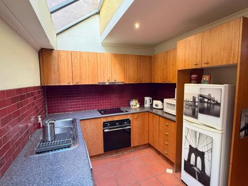 Facilities, Quirky and Colourful on Foodies Favourite Lygon St in Brunswick