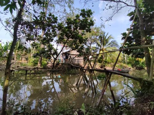 芹苴 Adora Central Park hostel with rooftop and floating market tour 3星级 酒店 外观