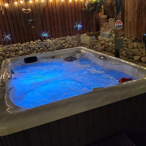 Star Gazer's Paradise in Apple Valley (CA)