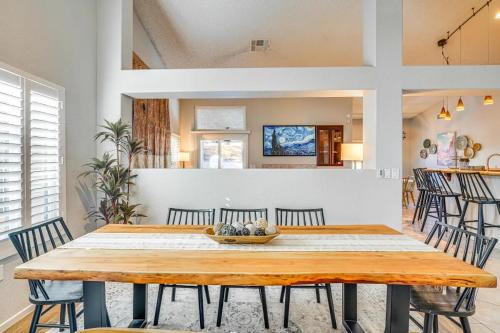 Las Vegas - Exec Home 3BD Pool, Spa, Games, EV, Лас-Вегас (фото 10)