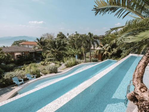 Le La Lake Resort and Spa - 수영장