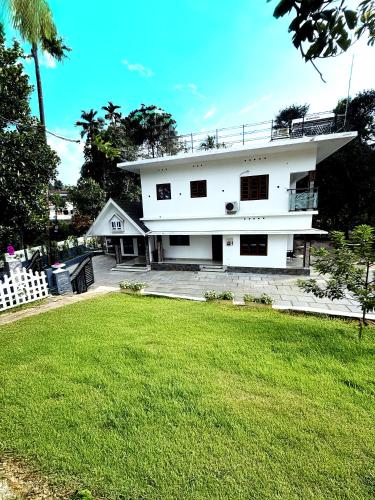 A szálláshely kívülről, Luxury Villa Ps5 Home-Theater Hookah 30km 2 Munnar in Chillithodu