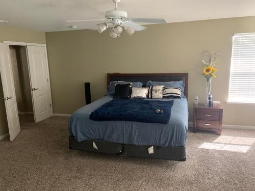 Furnished five bedroom and gated community in Patterson
