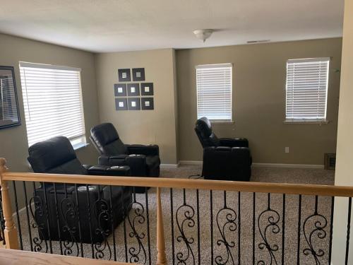 Furnished five bedroom and gated community in Patterson