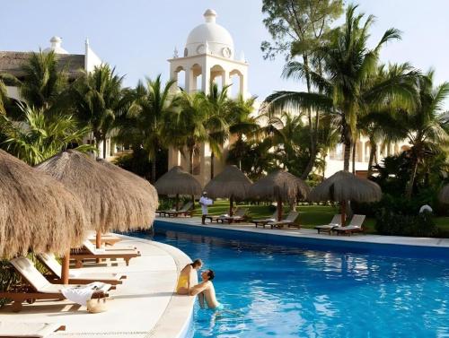 Excellence Riviera Cancun All Inclusive - Adults Only in Puerto Morelos, Mexico