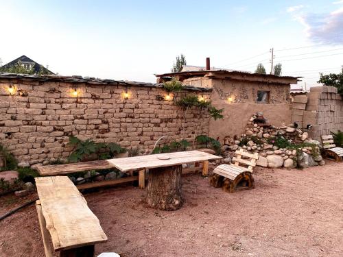JAPAR guest house in Bokonbayevo
