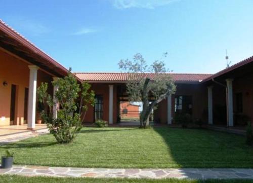 Dārzs, CuccuruAio' B&B 10 minuti da Torregrande in Siamadžiore