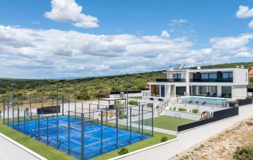 Beautiful Home In Kakma With Sauna