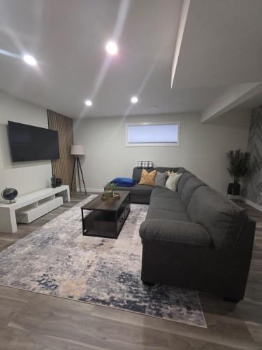 Stylish, Fully furnished Brand-New suite, Regina (foto 2)