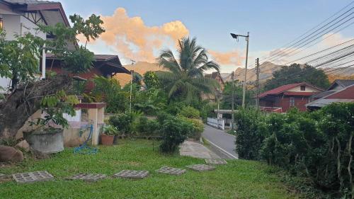 P.L.P Guesthouse - Mae Hong Son - 정원