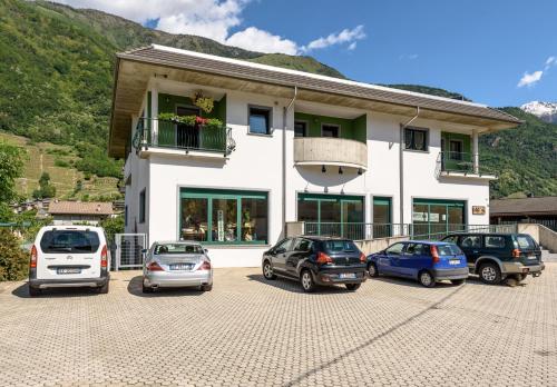 Ieeja, Le Case del Ponte in Villa di Tirano