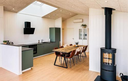 Kitchen, Lovely Home In Haderslev With Sauna in Kelstrup