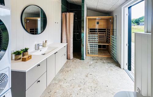 Bathroom, Lovely Home In Haderslev With Sauna in Kelstrup