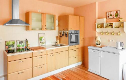 Cocina, One-Bedroom Apartment In St Annen in Friedrichstadt