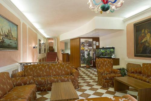 Aufenthaltsraum/TV-Zimmer, Hotel Nazionale in Venedig