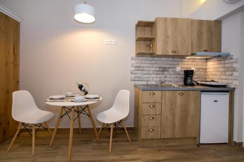 The Five Keys Apartments - image 7