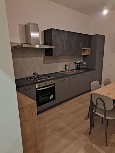 Konyha, San Francesco Home in Terni