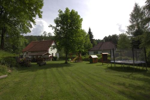Playground, Orange House in Kladenske Rovne