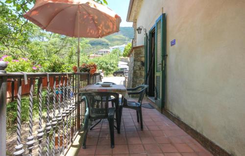Viesnīcas āriene, 1 Bedroom Beautiful Apartment In Serramezzana in Serramezzana