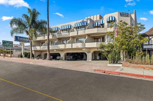 Travelodge by Wyndham San Clemente Beach - Hotel - San Clemente