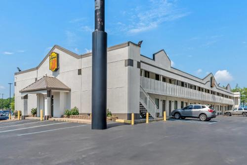 Super 8 by Wyndham Brownsburg in Brownsburg, USA