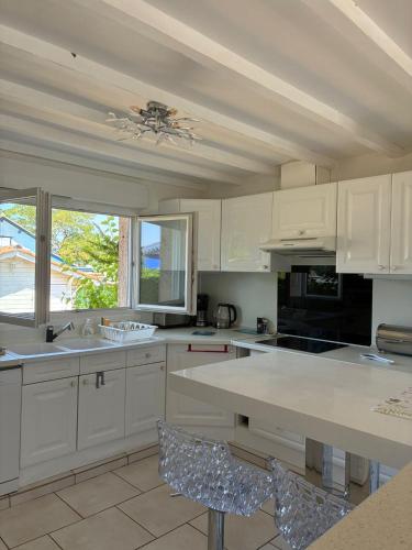 บริการและสิ่งอำนวยความสะดวก, Villa La Hume proche port plage commodités Bassin d'Arcachon avec piscine chauffée (Villa La Hume proche port plage commodites Bassin d'Arcachon avec piscine chauffee) in แวร์ดาล