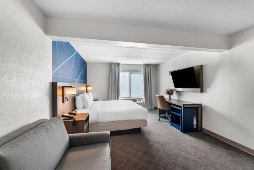 Comfort Suites Austin Airport - image 5