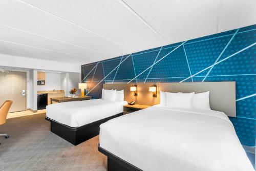 Comfort Suites Austin Airport - main image