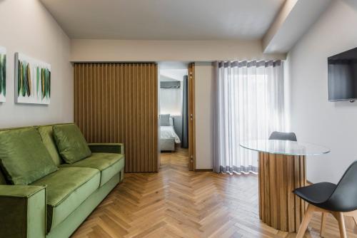 One-Bedroom Apartment image 6