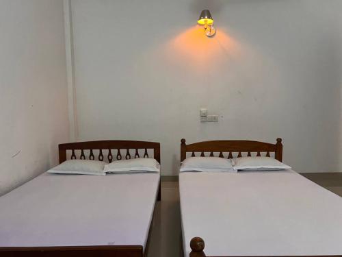 Eastern Holiday Resort and Restaurant in Palaiyoottu