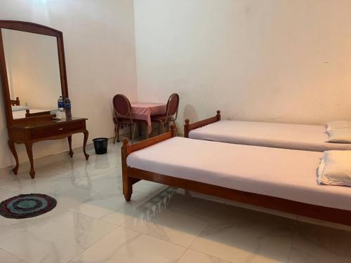 Eastern Holiday Resort and Restaurant in Palaiyoottu