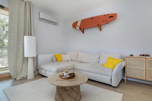 Phòng nghỉ, Spacious Apartment in Gdańsk with Sauna, Gym, Parking and Desk by Renters Prestige (Spacious Apartment in Gdansk with Sauna, Gym, Parking and Desk by Renters Prestige) in Letnica