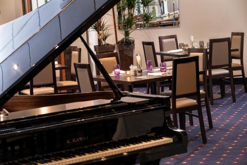 餐廳, 杜塞爾多夫梅特曼溫德姆花園酒店 (Wyndham Garden Duesseldorf Mettmann) in 梅特曼