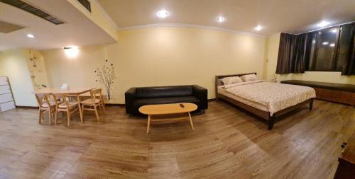 Comfort 1BR 2 King Beds, Best Value Stay, near Bts Nana, Bangkok (photo 7)