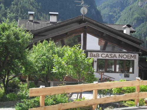 Viesnīcas āriene, Casa Noemi Imer in Imera