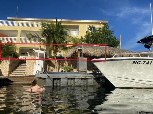 Appartement Jan Sofat met strand aan het Spaanse water in Nieuwpoort