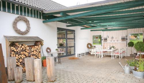 Létesítmények, LebensArt im alten Pferdestall in Erndtebruck