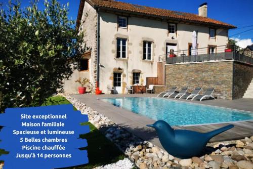 Maison de Pruns - Piscine - Spacieuse - Calme