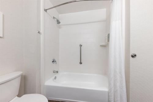 Hampton Inn Phoenix-Midtown-Downtown Area - image 3