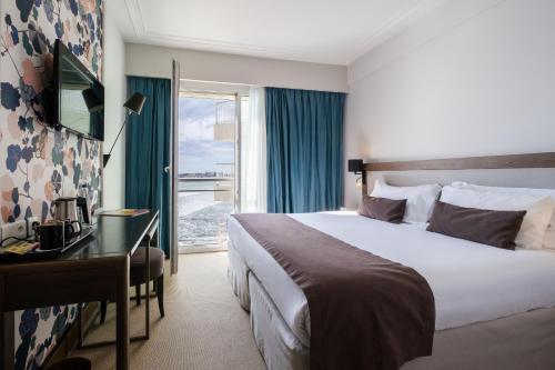 1 queen bed