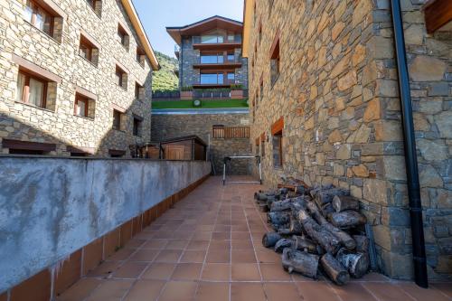 Barthe Holidays I Apartamento rustico en El Tarter 6PAX I Gran terraza con vistas al valle, ideal pa in Incles