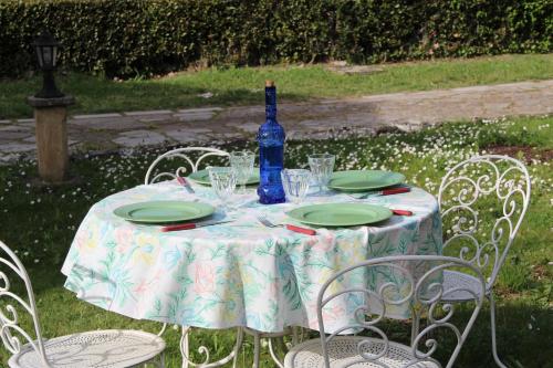 B&B Fontvieille - Villa des Oliviers - Bed and Breakfast Fontvieille