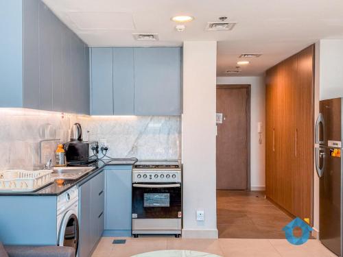 LikeHome - Stylish Studio in JVC Living Garden, Dubai (photo 10)