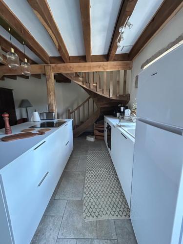 virtuve, Le Refuge de la Tardes in Saint-Sylvain-Bellegarde