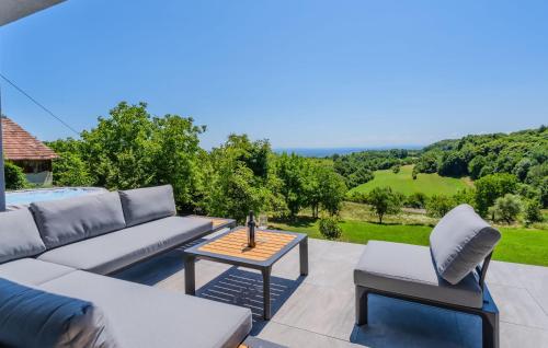 Hotelli välisilme, Stunning Home In Paljugi With Sauna in Kostanjevac