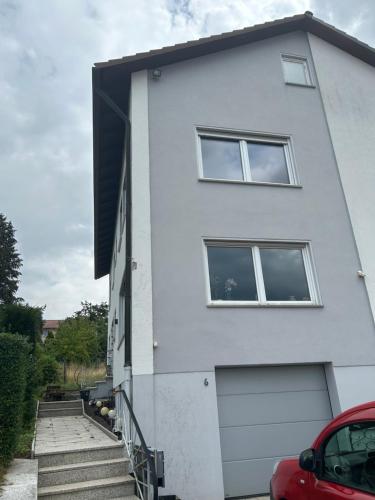 A szálláshely kívülről, Charmantes Feriennest vor Seßlachs Stadtmauer im lebendigen Familienhaus in Sesslach
