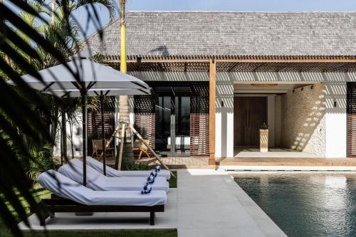 Villa with Private Pool image 10