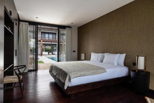 Villa with Private Pool image 9